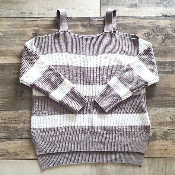 Peek Shoulder Sweater - Picture 1 of 6